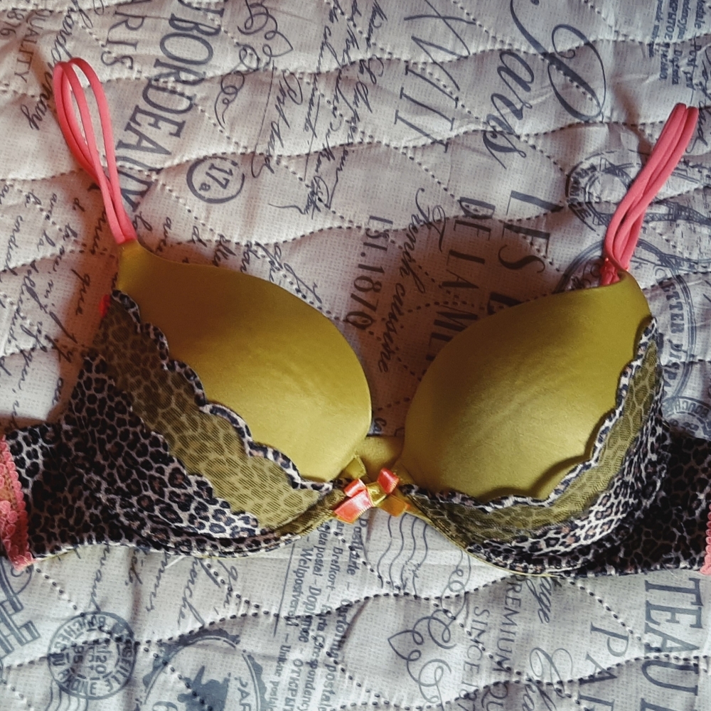 Victoria Secret Bra